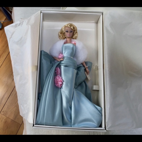 Other - Vintage 2000 Silkstone Barbie
